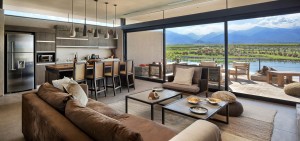 argentina heli skiing lodge