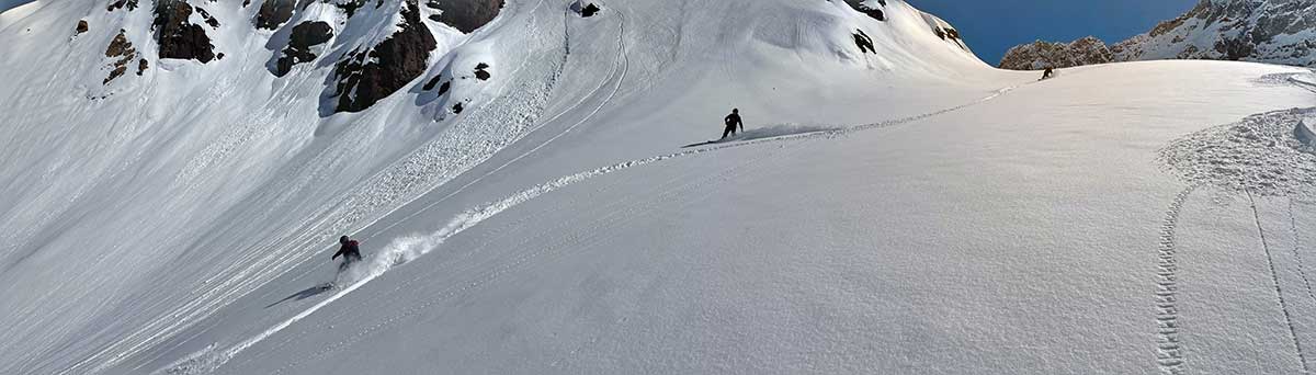 Patagonia Heli Skiing Powder South 3