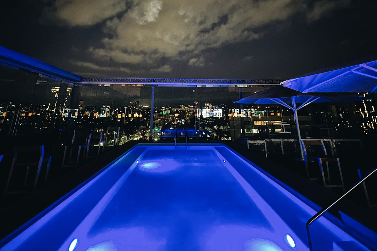 santiago noi hotel pool at night